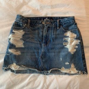 Hollister - high rise, dark denim skirt